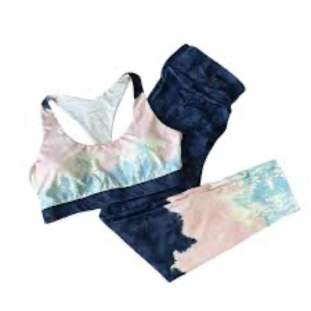 Citrine Glow Women's Watercolor Pink and Blue Workout Set Size XL